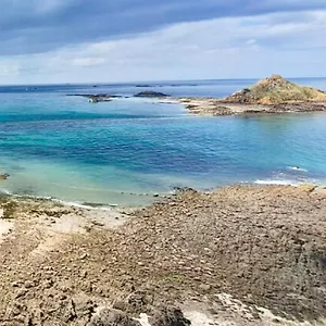Hébergement de vacances Grande Maison Neuve A 100 M De La, Pleneuf-Val-Andre
